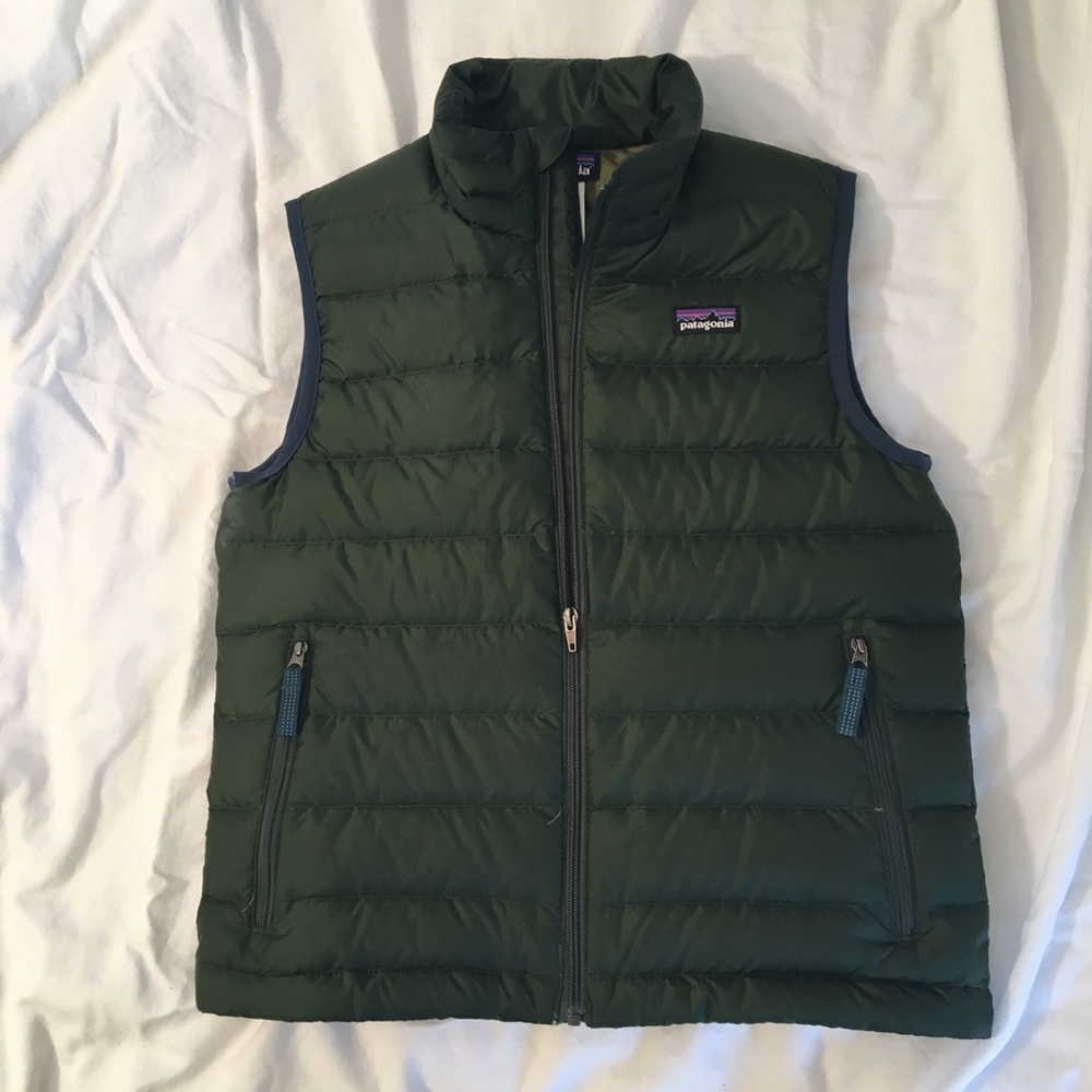 Patagonia Down Sweater Vest -  boys size small (8)